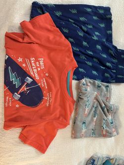 Boys Pajamas Size 8/10