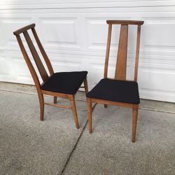 Two (2) Vintage Mid-century Modern MCM Dinning chairs freshly reupholstered and waxed