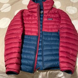 Men’s Patagonia Down Sweater Hoodie Small (Like New) 