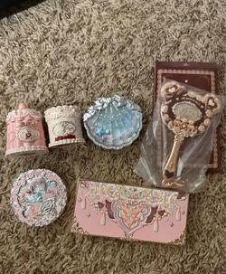 Makeup sets