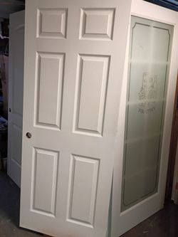 32x79 interior door hollow left hand ready to install, hinges cuts ready,100 each,last picture is 28x79 left hand,and second is 28x80