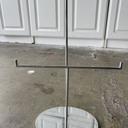 Free Jewelry Hanger