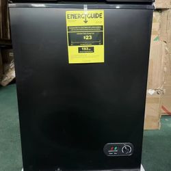 3.5 Cu Ft Chest Freezer - Super-Low Temperature - 2 Removable Baskets - Electronic Control 14℉ to -40℉- Black