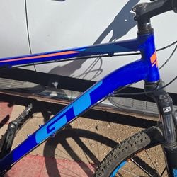 GT Aggressor Pro-Excellent Condition-Needs Tube Replaced 