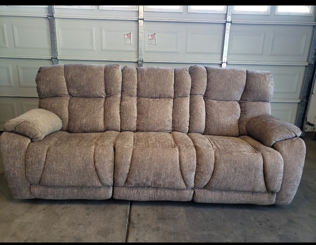 Recliner Sofa