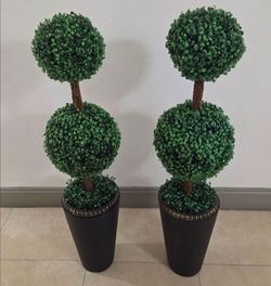 *** REDUCED *** PAIR of 3ft Faux Boxwood Topiaries in 15in Brown Planters (2 for $120) @ Lasting Creations
