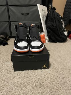 New Air Jordan 1 Retro High OG ‘Electro Orange’