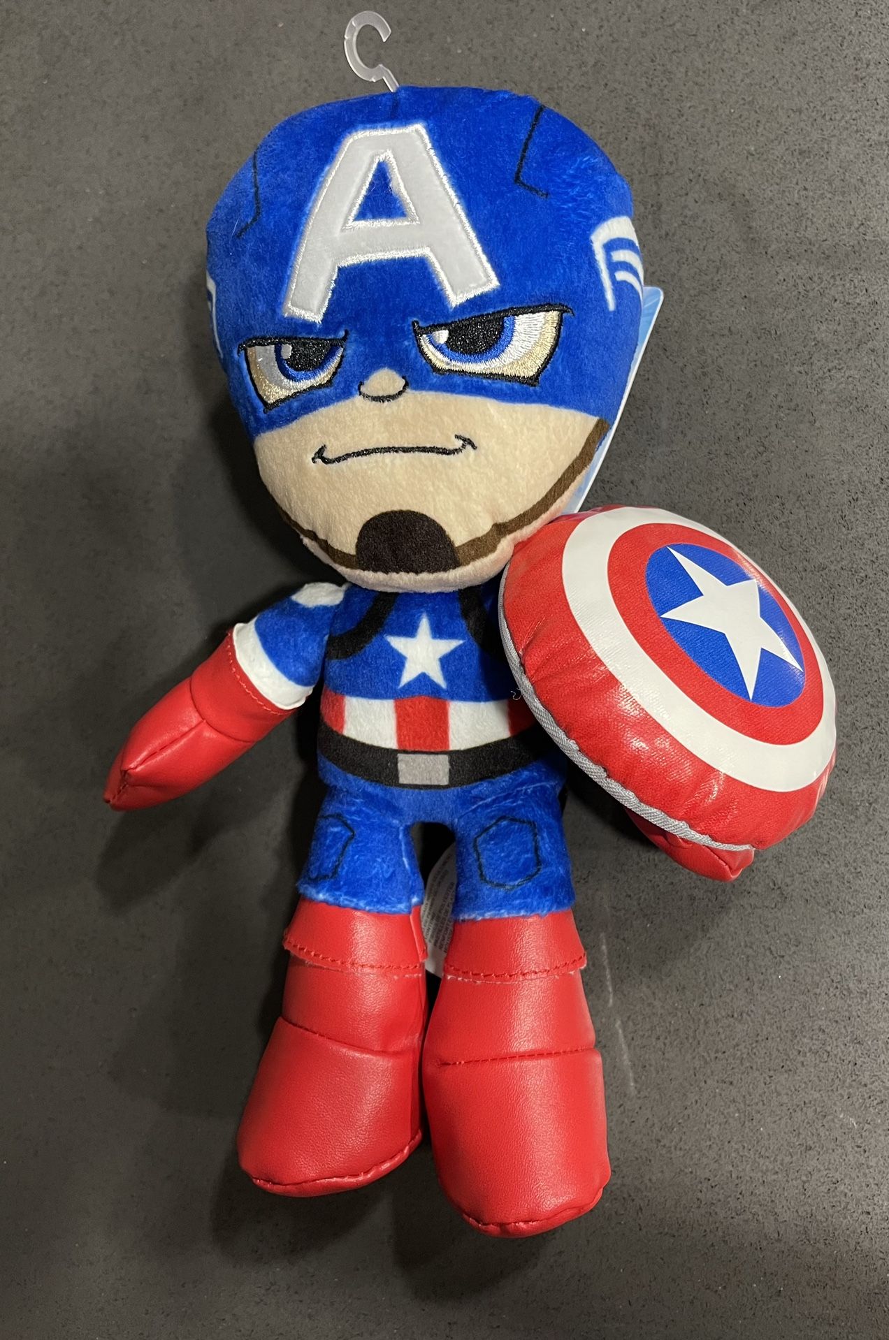 Marvel Plush 8"  Captain America