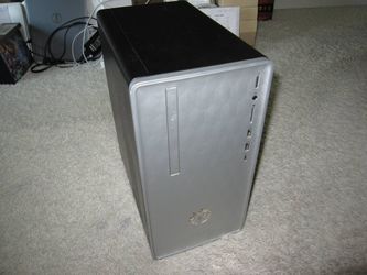 HP Pavilion Desktop PC AMD A12-9800 Radeon R7 8GB 250GB SSD DVD Win 10 - $199 (Schererville IN)