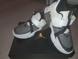 Jordan MAX Aura Kidss Size 12.5