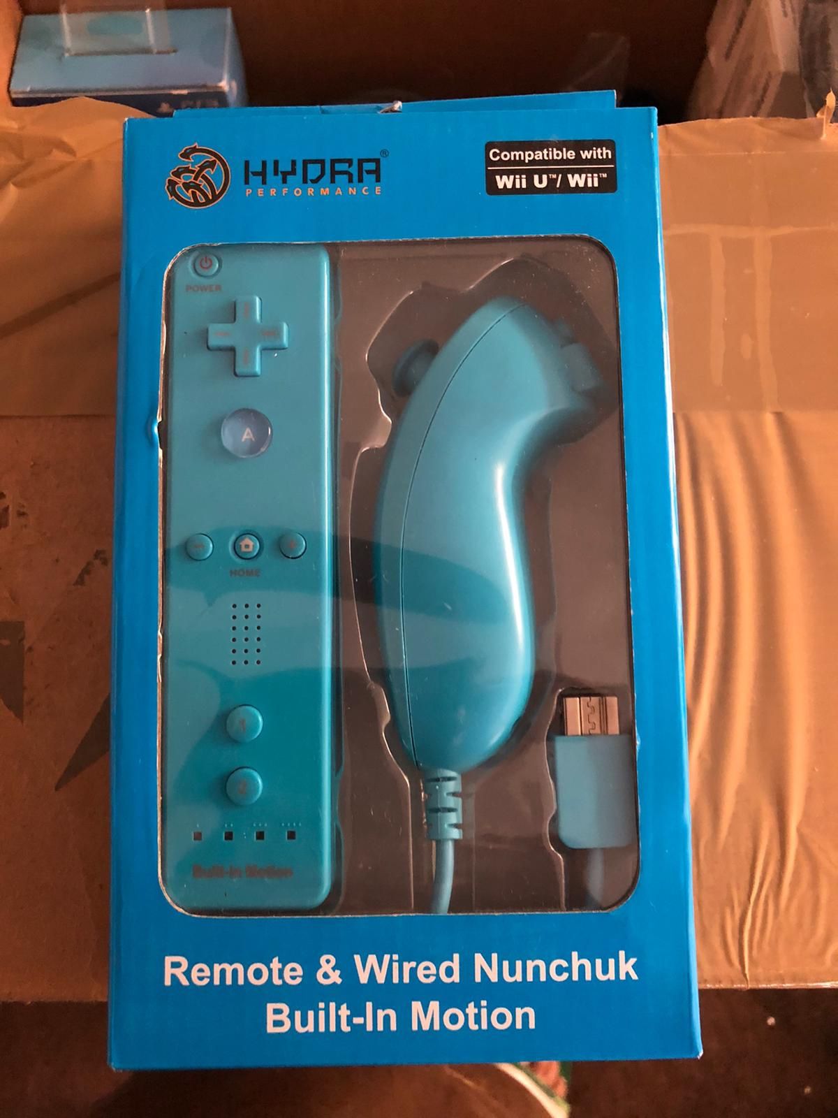 Nintendo Wii/Wii U Remote & Wired Nunchuck Built-In Motion Blue