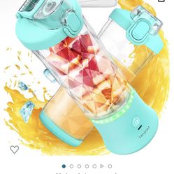 20oz Portable Blender, 5000mAh Rechargeable Personal Blender For Shakes and Smoothie, 6 Stainless Steel Blades USB and BPA-Free Mini Portable Blender 