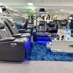 PWR RECLINER SOFA AND LOVESEAT ON SALE NOW** BLACK FRIDAY SALE!! GREY ONLY! (Limited Time)