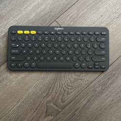 Logitech Keyboard 