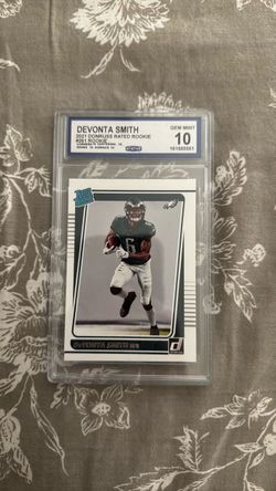 Philadelphia Eagles- DeVonta Smith 2021 Donruss Rated Rookie RC CGC 10