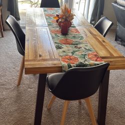 Dining Table With 4 Chairs 