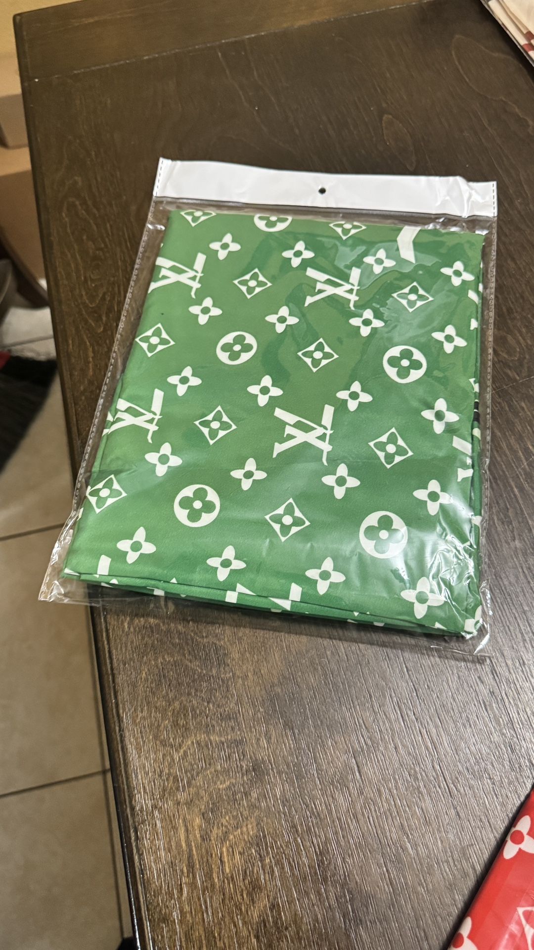 Green Barber Cape