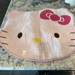 Never Used: Cute Hello Kitty Soft Rug, Best For Kids bedroom, Pink