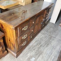 Paul Bunyon Pine Bedroom set. Good condition