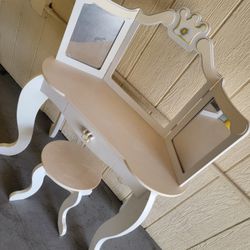 Kids Vanity 