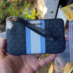 Micheal Kors Wristlet