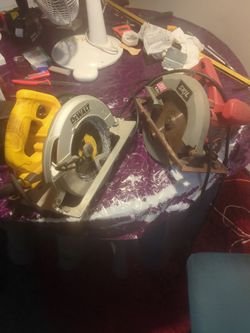 Two circular saws DeWalt and skill