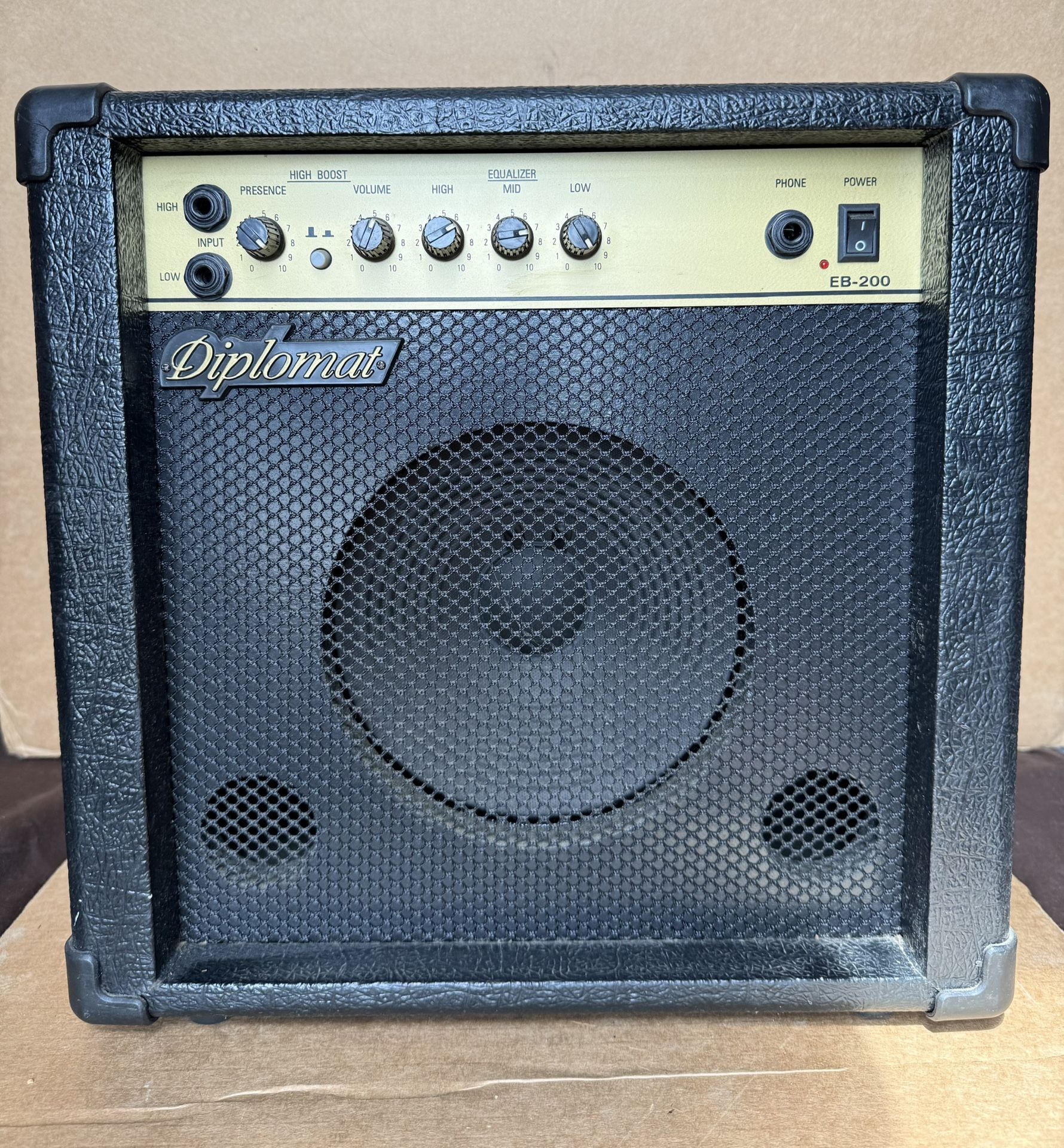 Diplomat EB200 Bass Guitar Amplifier