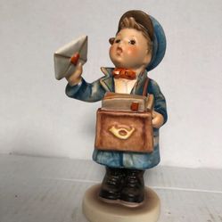 Hummel Goebel Figurine "Postman" #119 