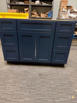 48” Blue Bathroom Vanity – Modern Shaker Style 💙