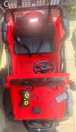 Kids Ride on Truck Car with Remote Control & 2 Seater used few times