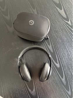 Beats- studio pro