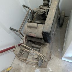 HEAVY DUTY BELT DRIVEN AIR COMPRESSOR