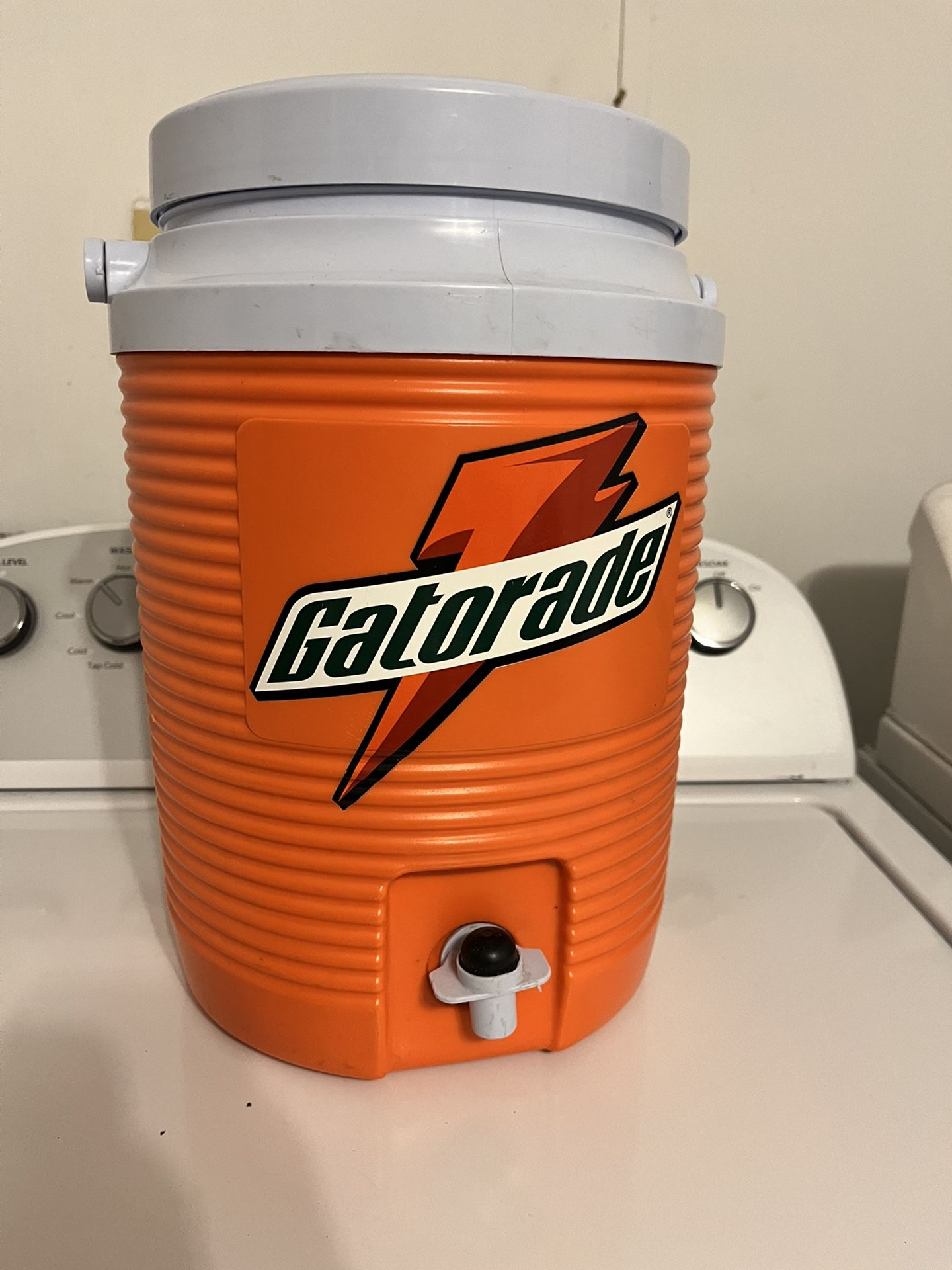 2004 Gatorade Cooler
