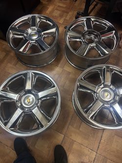 20” CHEVY WHEELS POLISHED