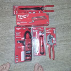 Multiple Tools Milwaukee 