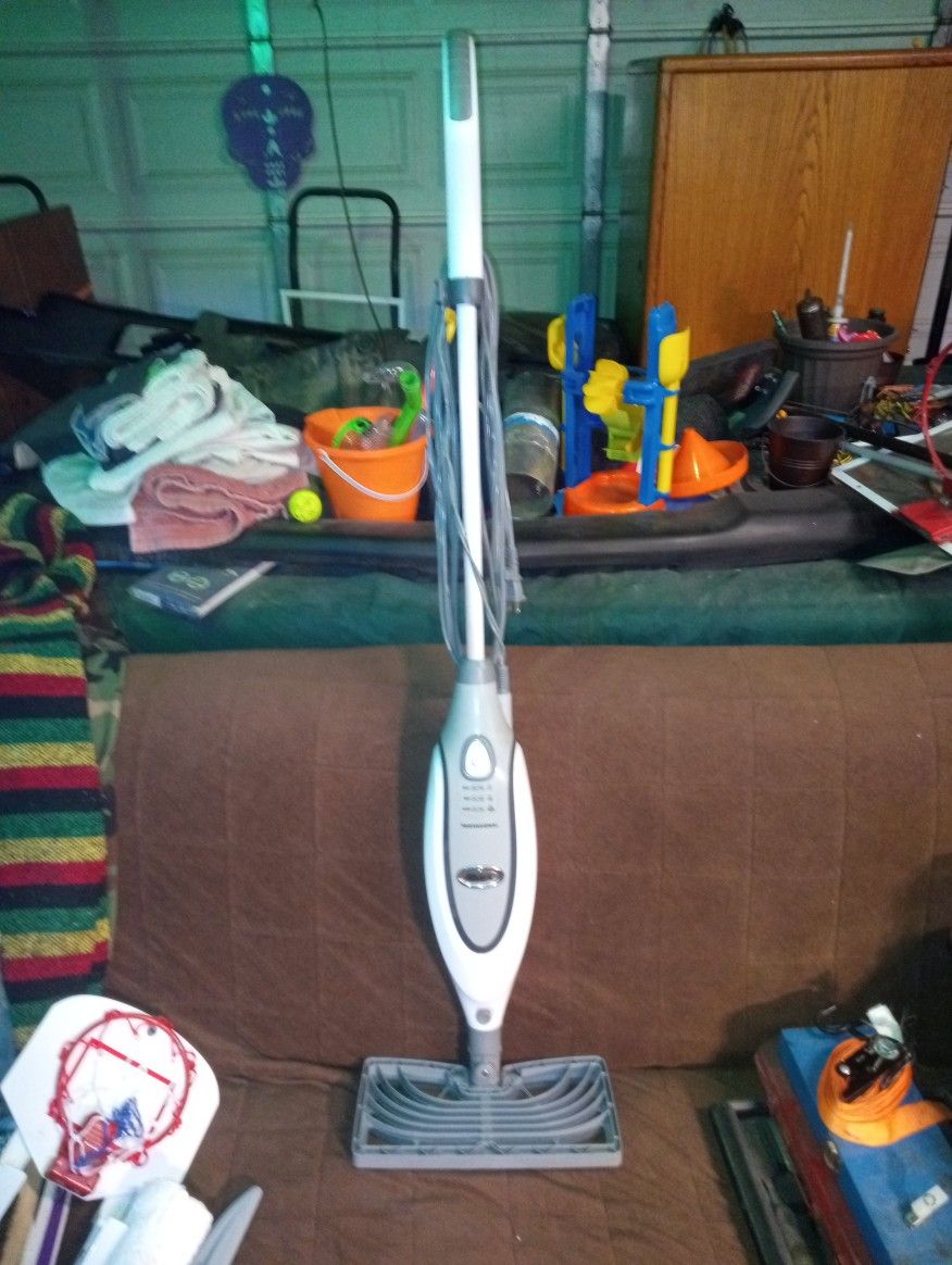 Shark Steamer