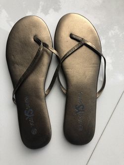 Brand new Yosi Samra bronze metallic flip flop