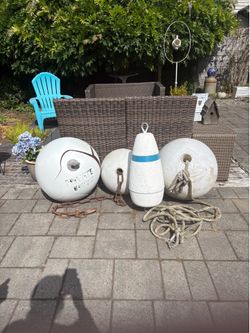 MOORING BOUYS