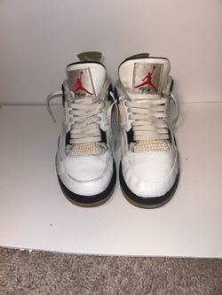 Jordan 4 white cement size 9.5