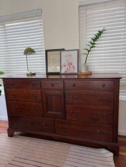 Bob Timberlake 9 Drawer Dresser