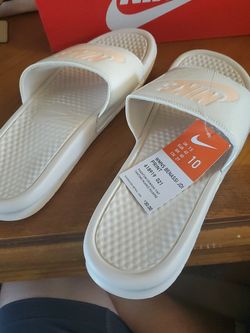 Size 10 Nike Slides
