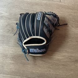 Wilson A2000 Baseball Glove