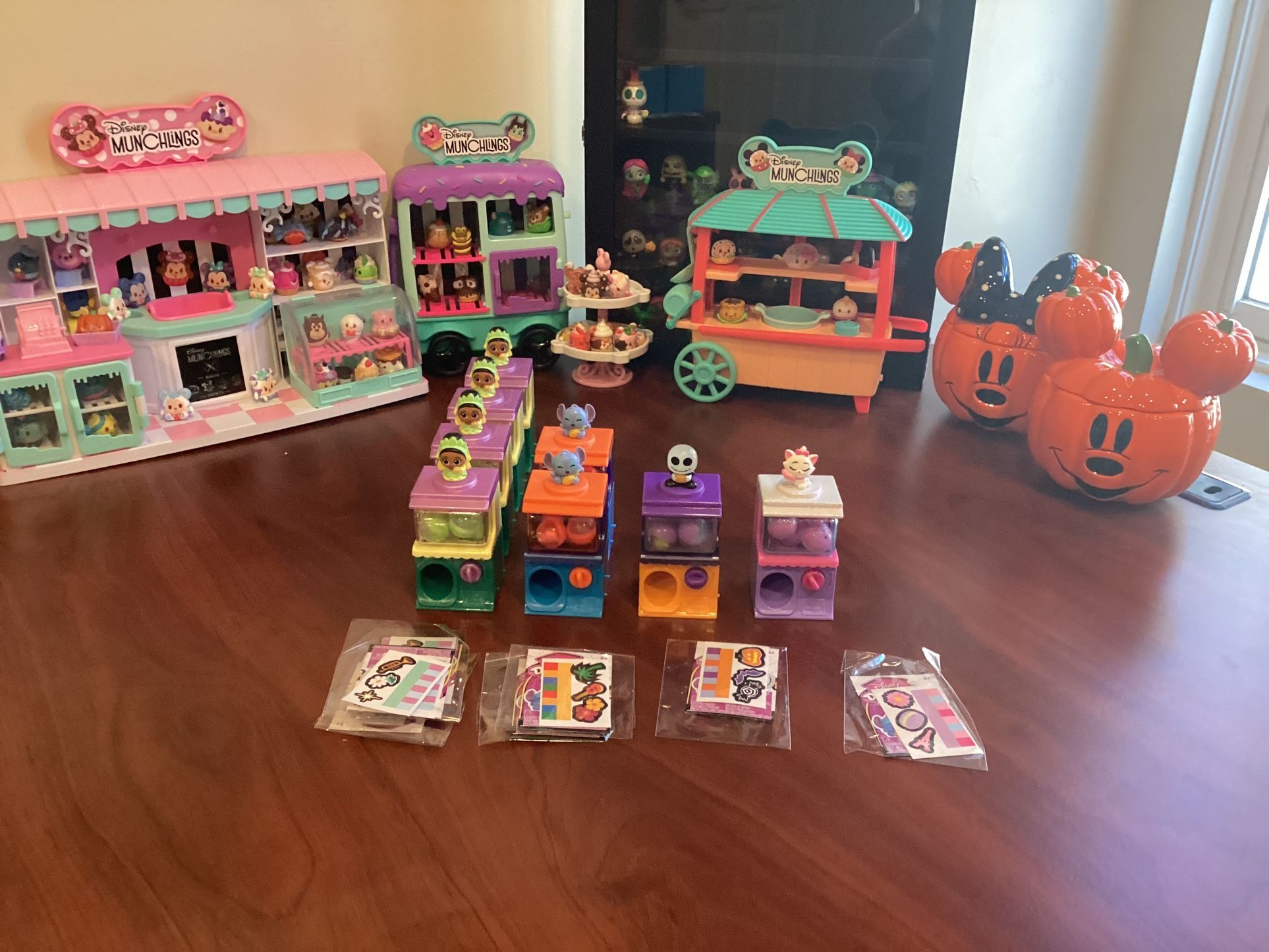 Disney Doorables Squish Alots Whatcha Gotcha Machines