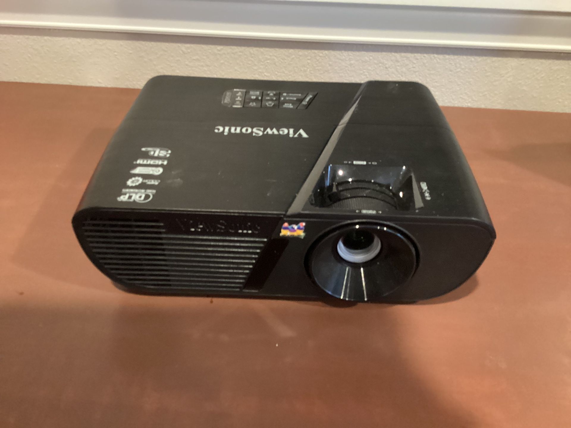 Almost New View Sonic Projector