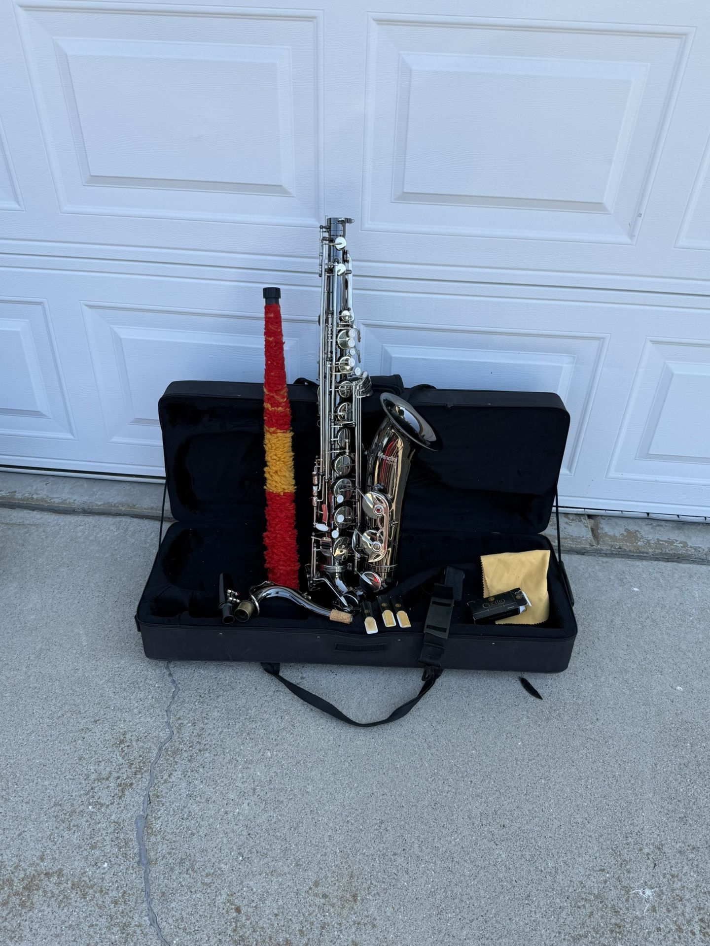 Excellent Mendini by Cecilio Tenor Saxophone - L+92D B Flat - Nickel