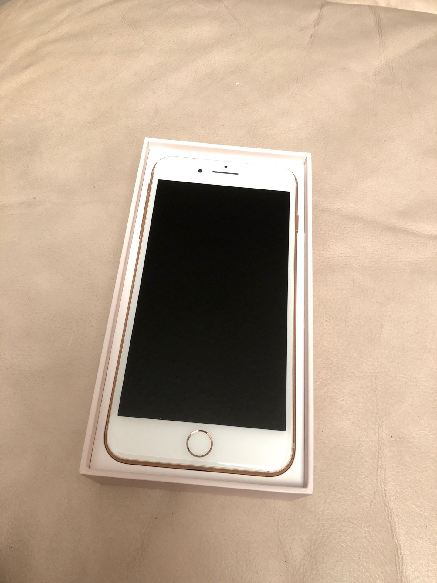 Iphone 8 Plus 64 GB Rose Gold