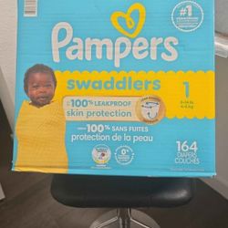 Diapers Pampers size 1