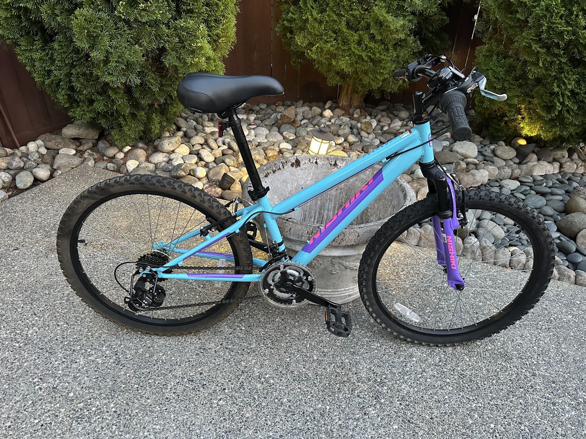 🚲 Nishiki Pueblo 24 Youth Bike – $50 (Helmet Included)