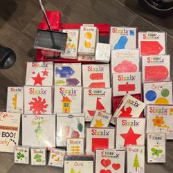 Sizzix Die Cut With 33 Plates