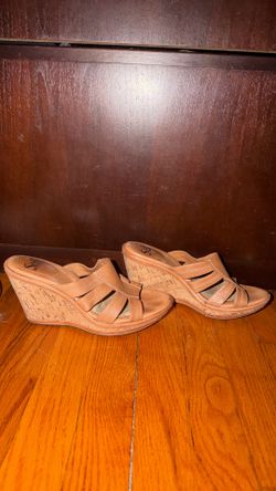 Söfft size 7.5 women's slip on wedge sandals